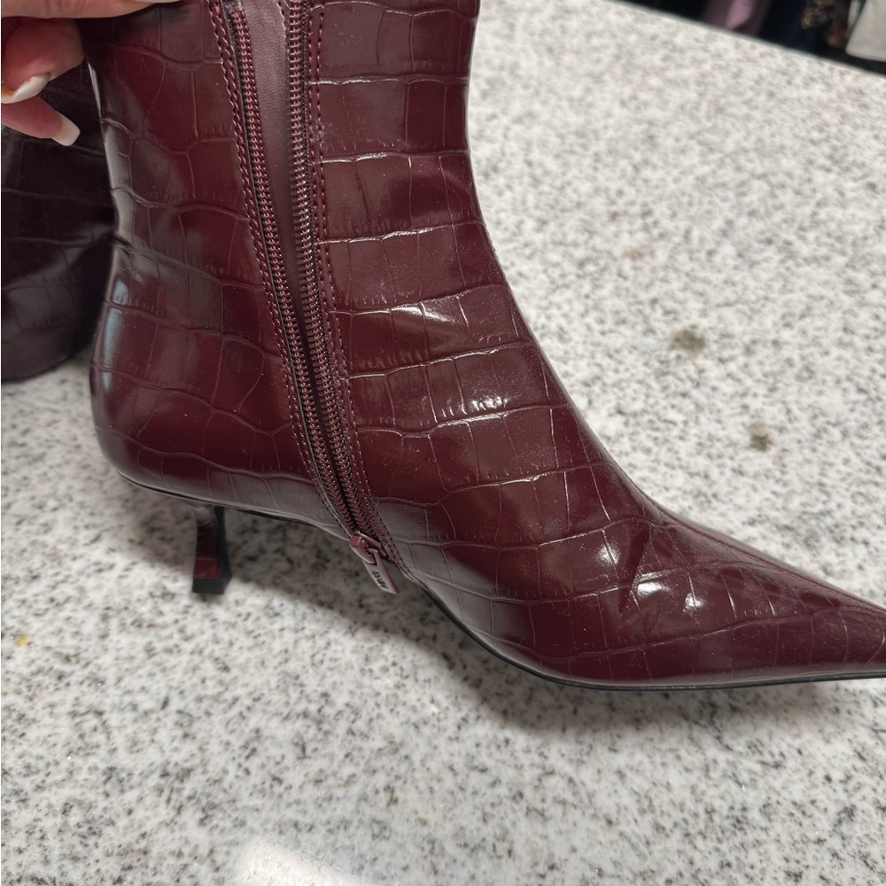 Mango Brown Croc-Textured Heeled Boots